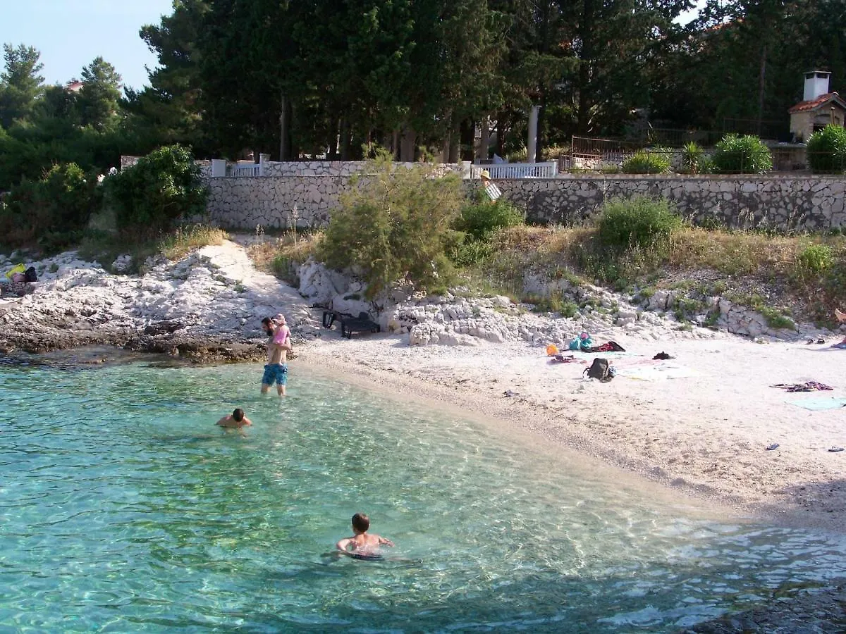 Apartment House Juretic - 50 M From The Beach Trogir Kroatien