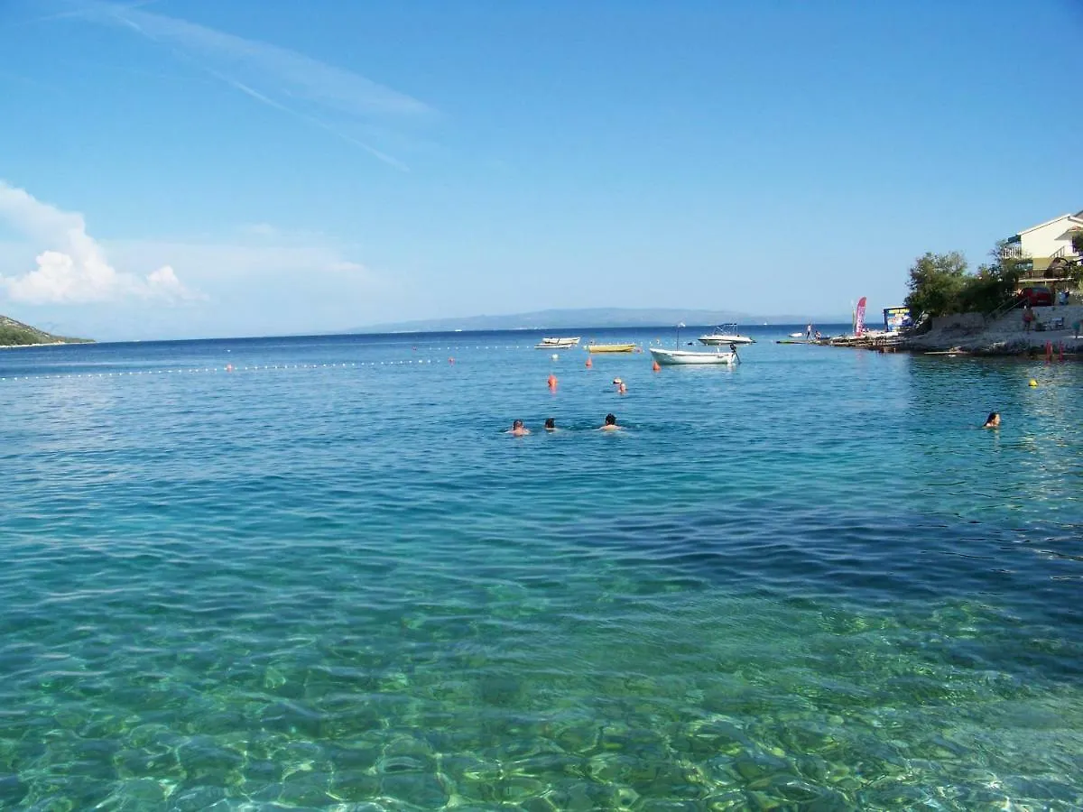 Apartment House Juretic - 50 M From The Beach Trogir