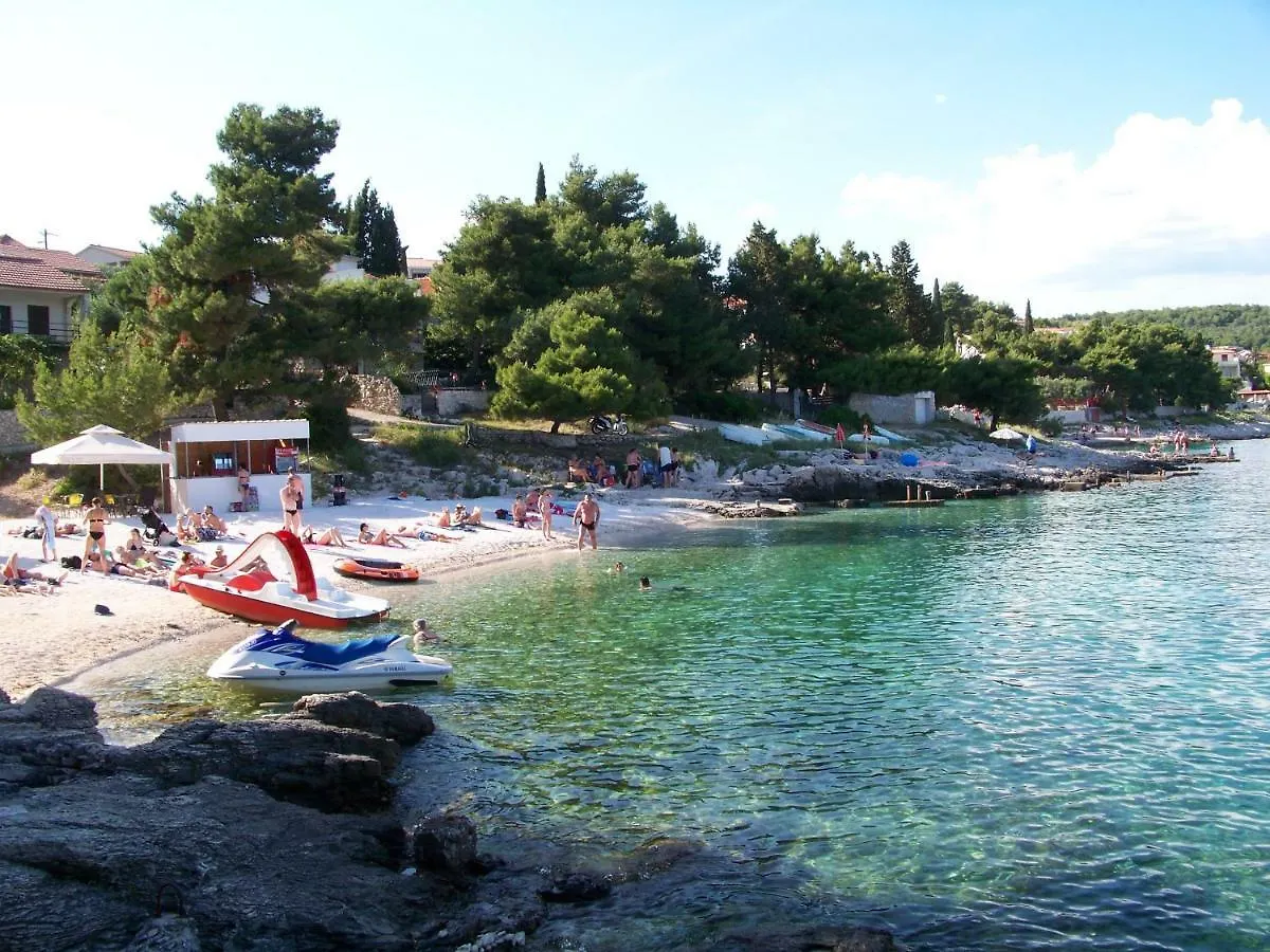 Apartment House Juretic - 50 M From The Beach Trogir Kroatien