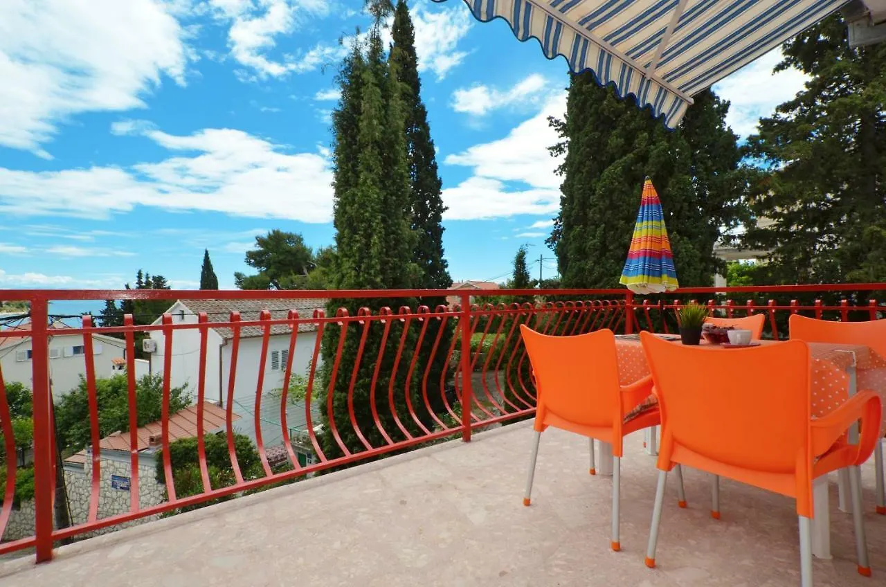 Apartment House Juretic - 50 M From The Beach Trogir 0*,  Chorwacja
