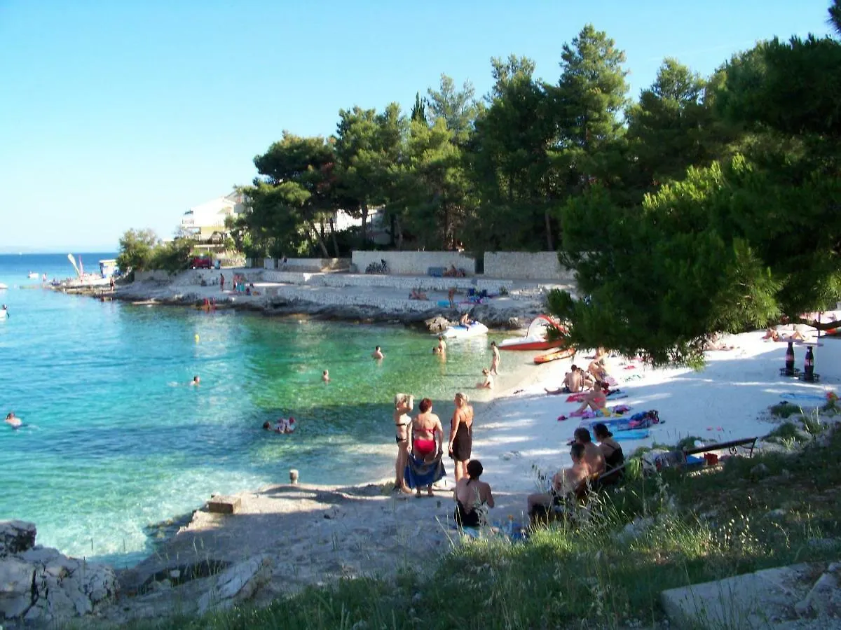 Apartment House Juretic - 50 M From The Beach Trogir